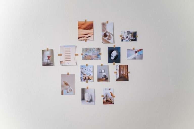 Cinq intérieurs où le mur est devenu l’œuvre d’art